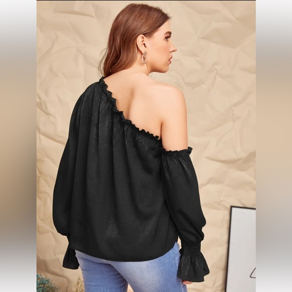 SHEIN | Asymmetrical Neck Flounce Sleeve Top - Picture 2 of 7